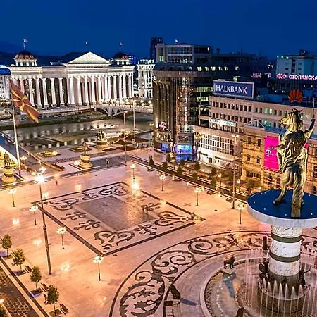 Square Готель Скоп'є