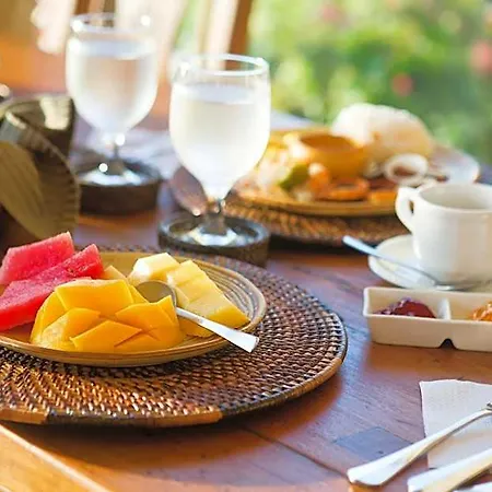 Square Otel Üsküp