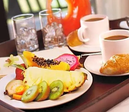 Otel Square 2*